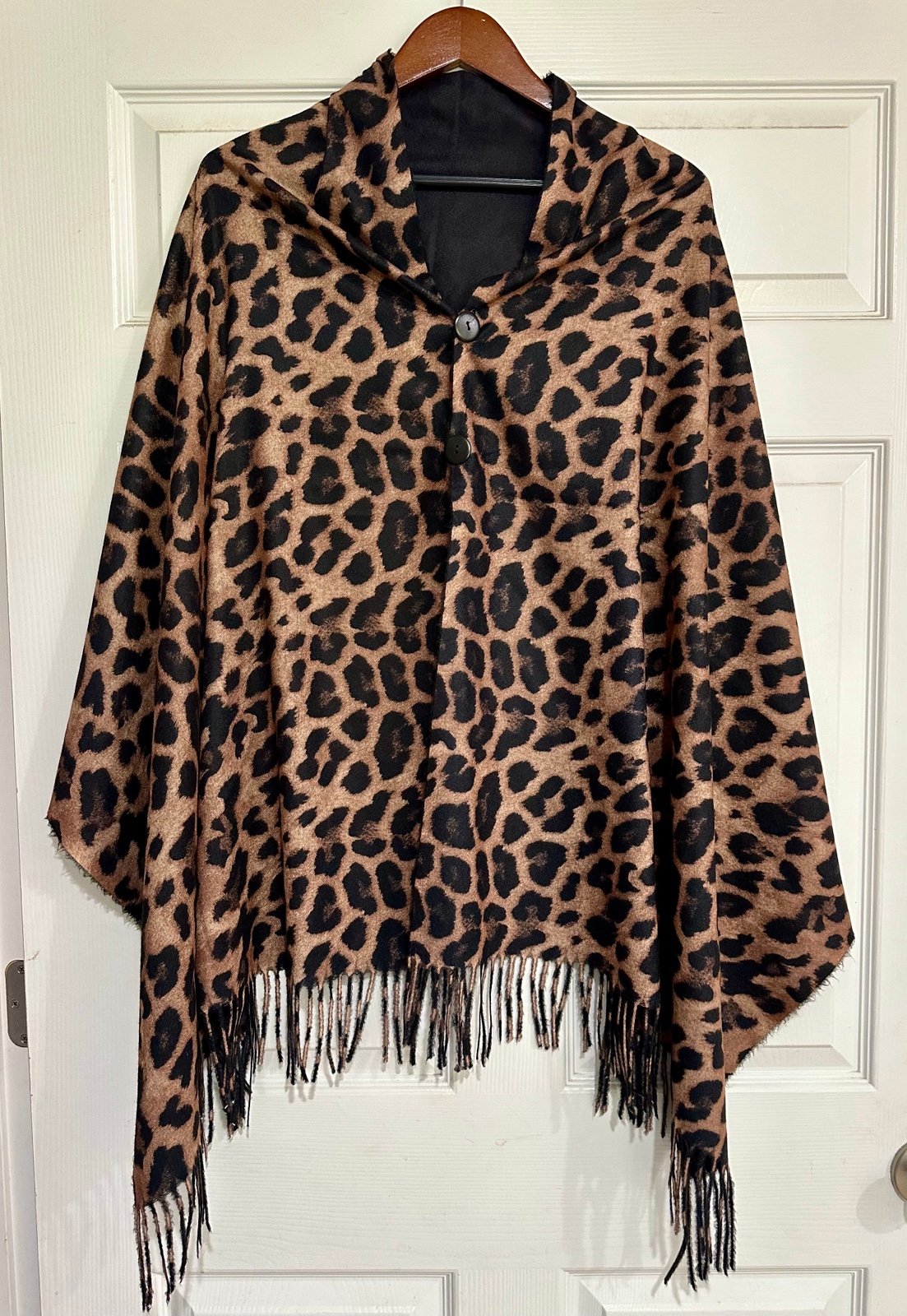 Magic Scarf Leopard and black Shawl with fringe and 2 buttons soft flannel