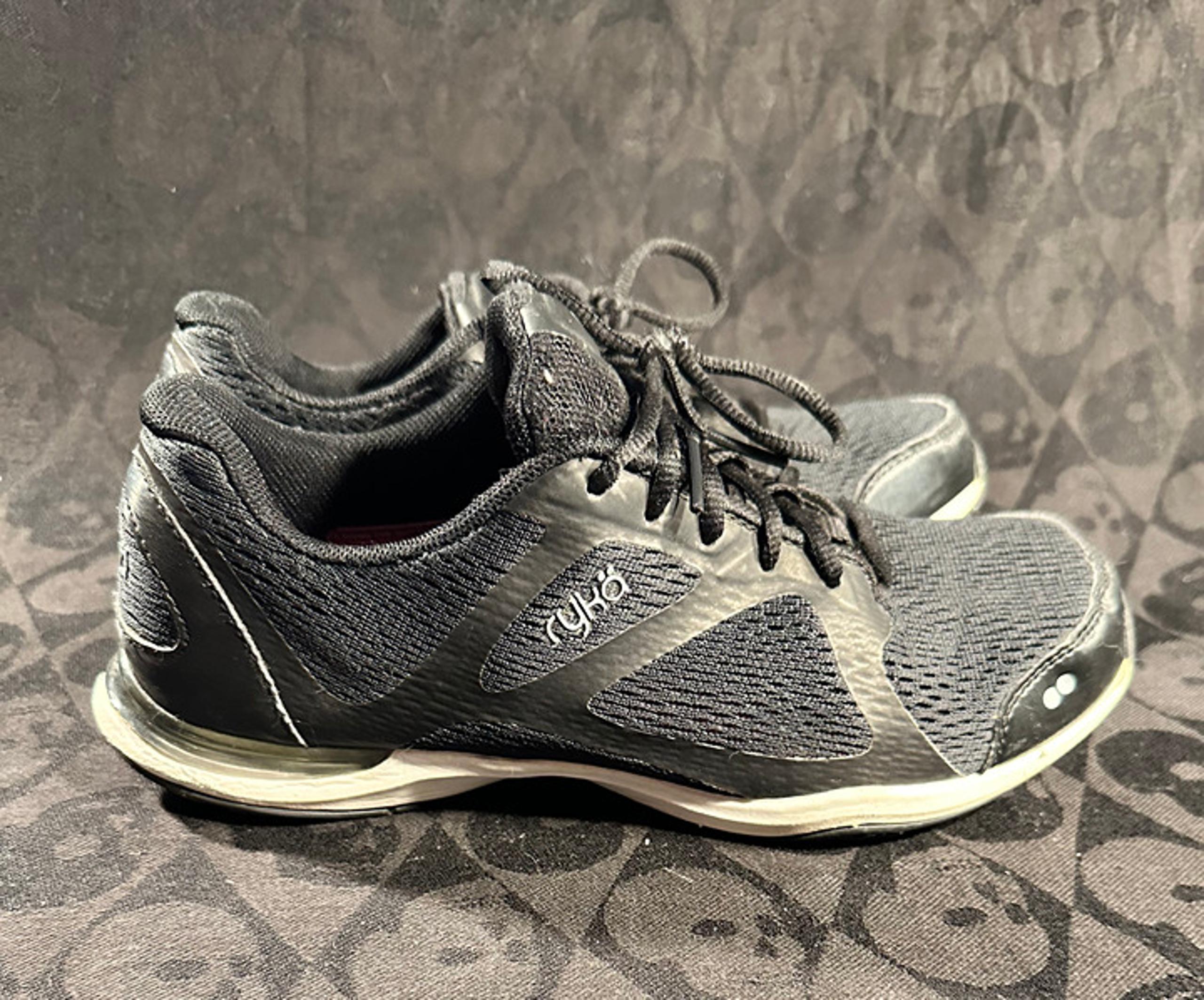 Ryka Grafik Sneakers