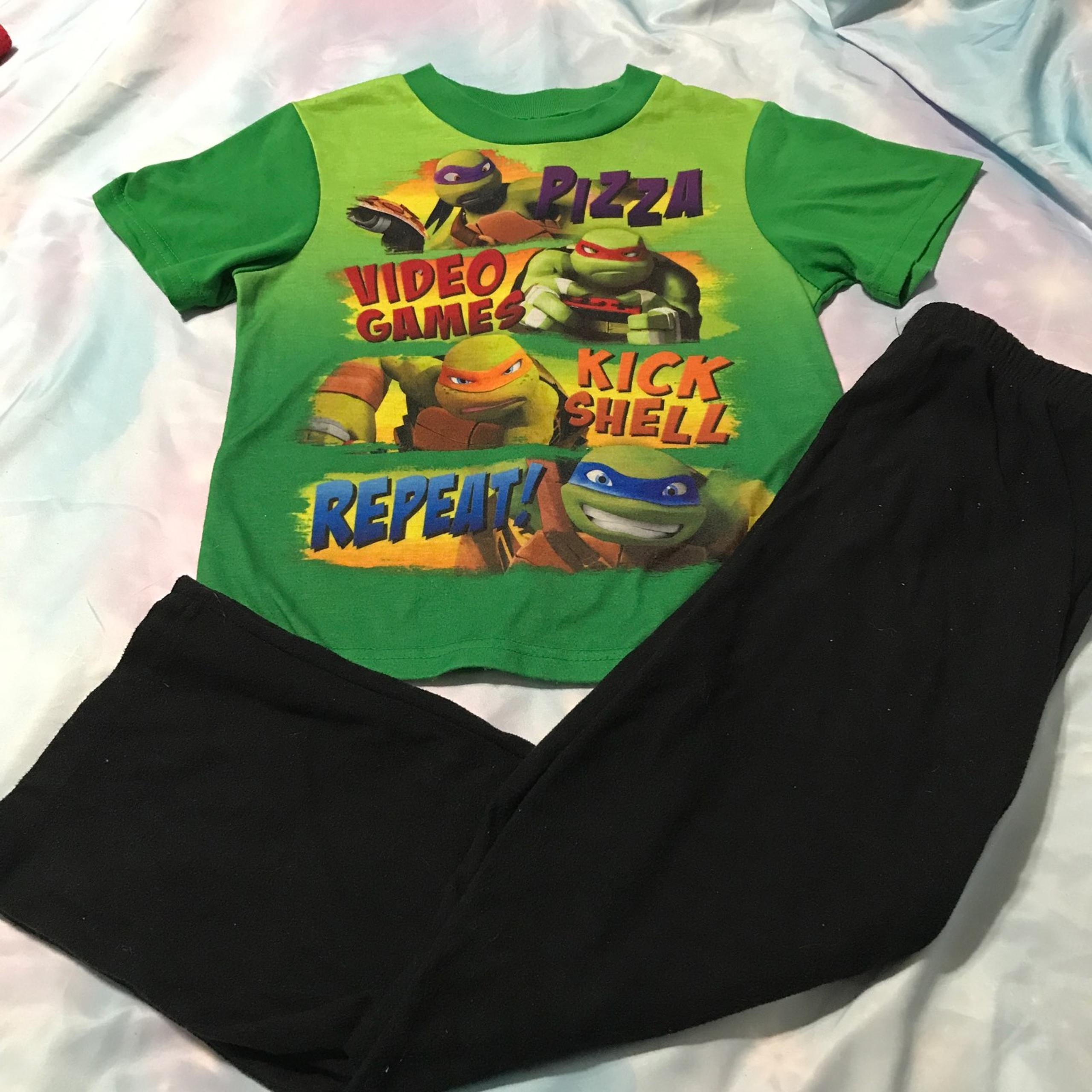 Boys Ninja turtle pajamas set M 8 shirt fleece pants