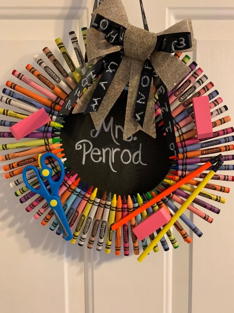 Teacher crayon wreath
