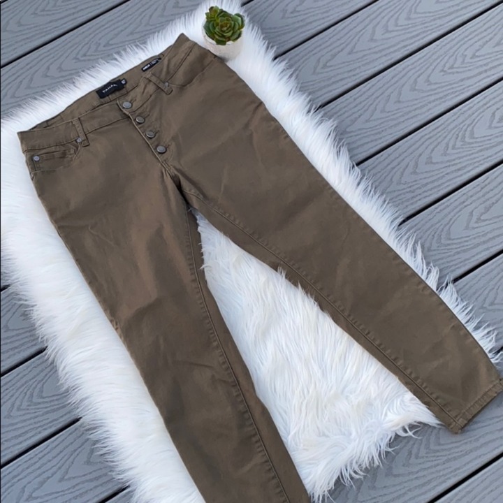Tahari olive green skinny pants
