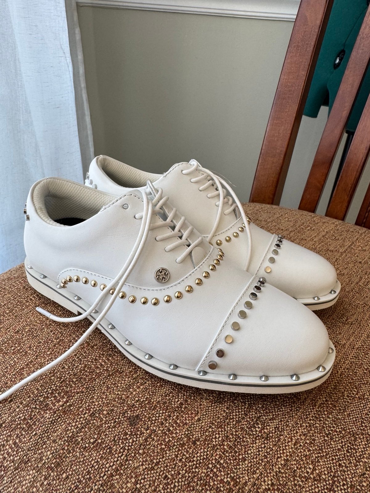 G/FORE Women's Welt Stud Gallivanter Spikeless Golf Shoes