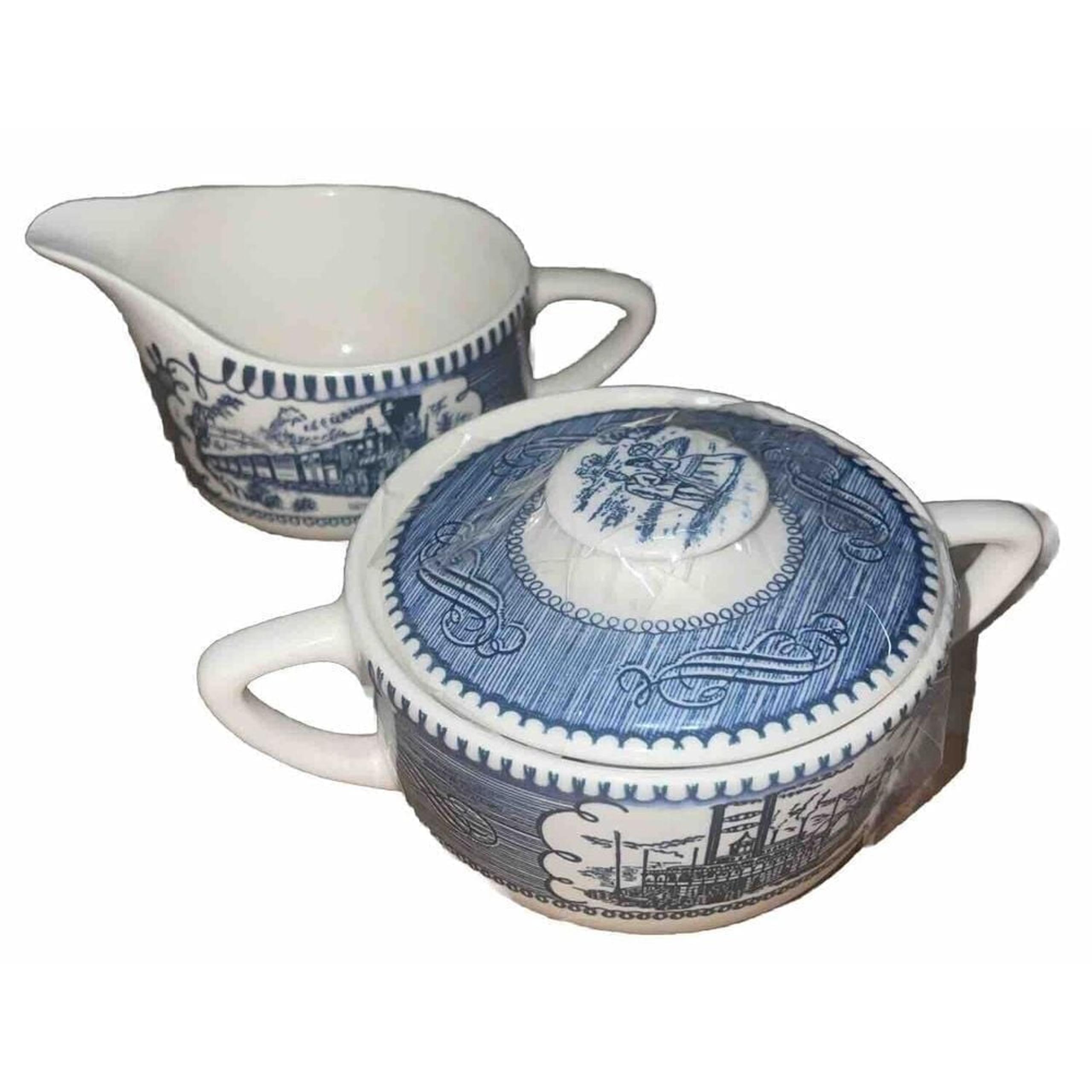 Currier & Ives Blue, Creamer & Sugar Bowl with Lid (b4#38)