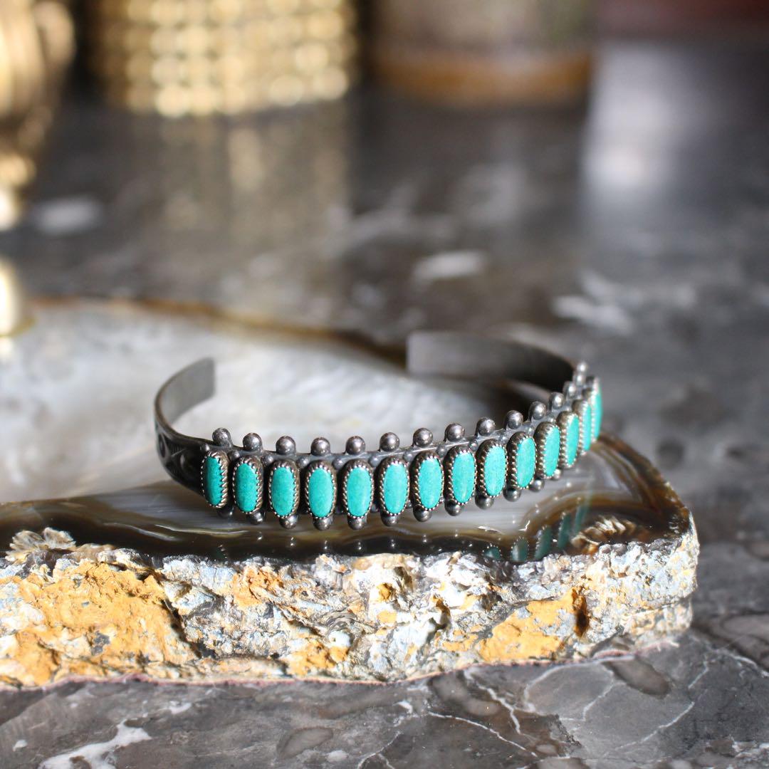 Indian jewelry color stone design silver bangle