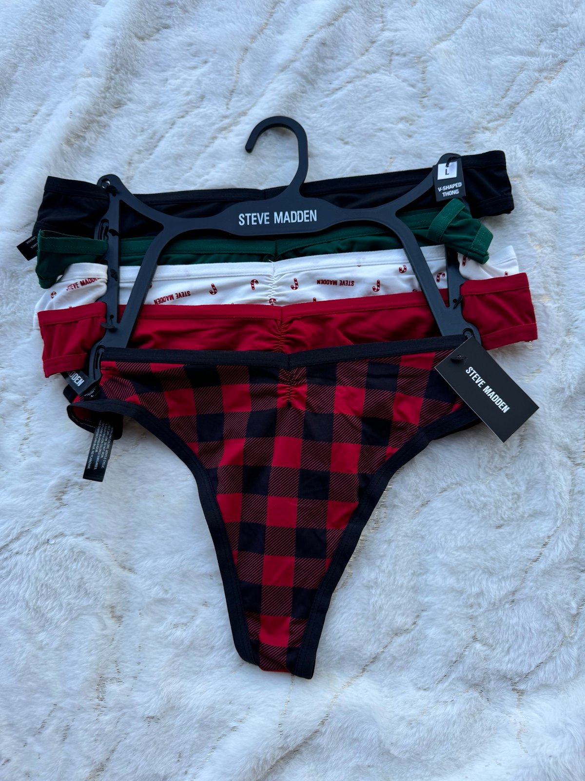 Steve Madden thongs /steve madden thongs large /thongs large /thongs size large
