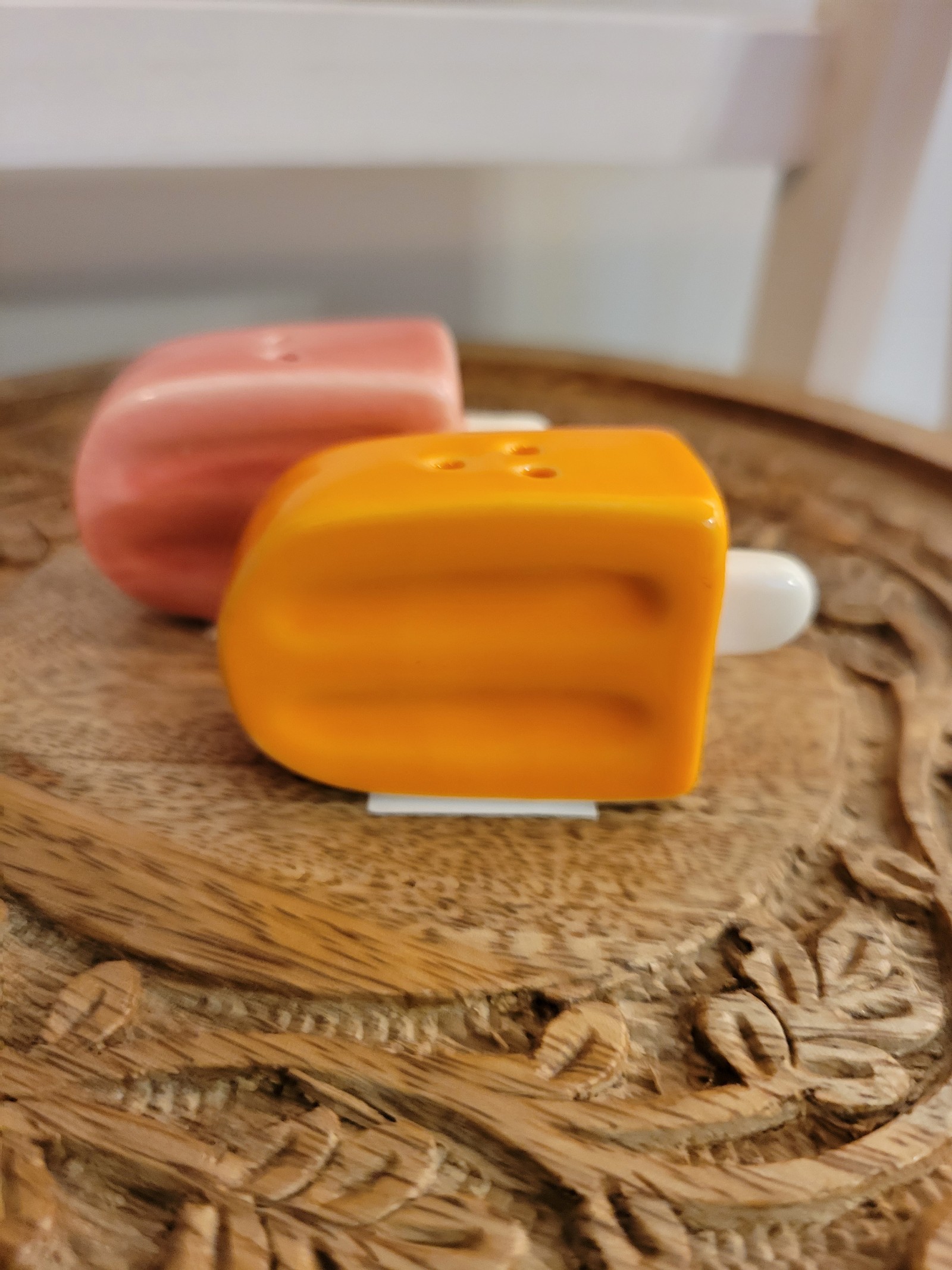 NEW Cracker Barrel mini POPSICLE salt & pepper shaker set NEW Cracker Barrel mini POPSICLE salt & pepper shaker set