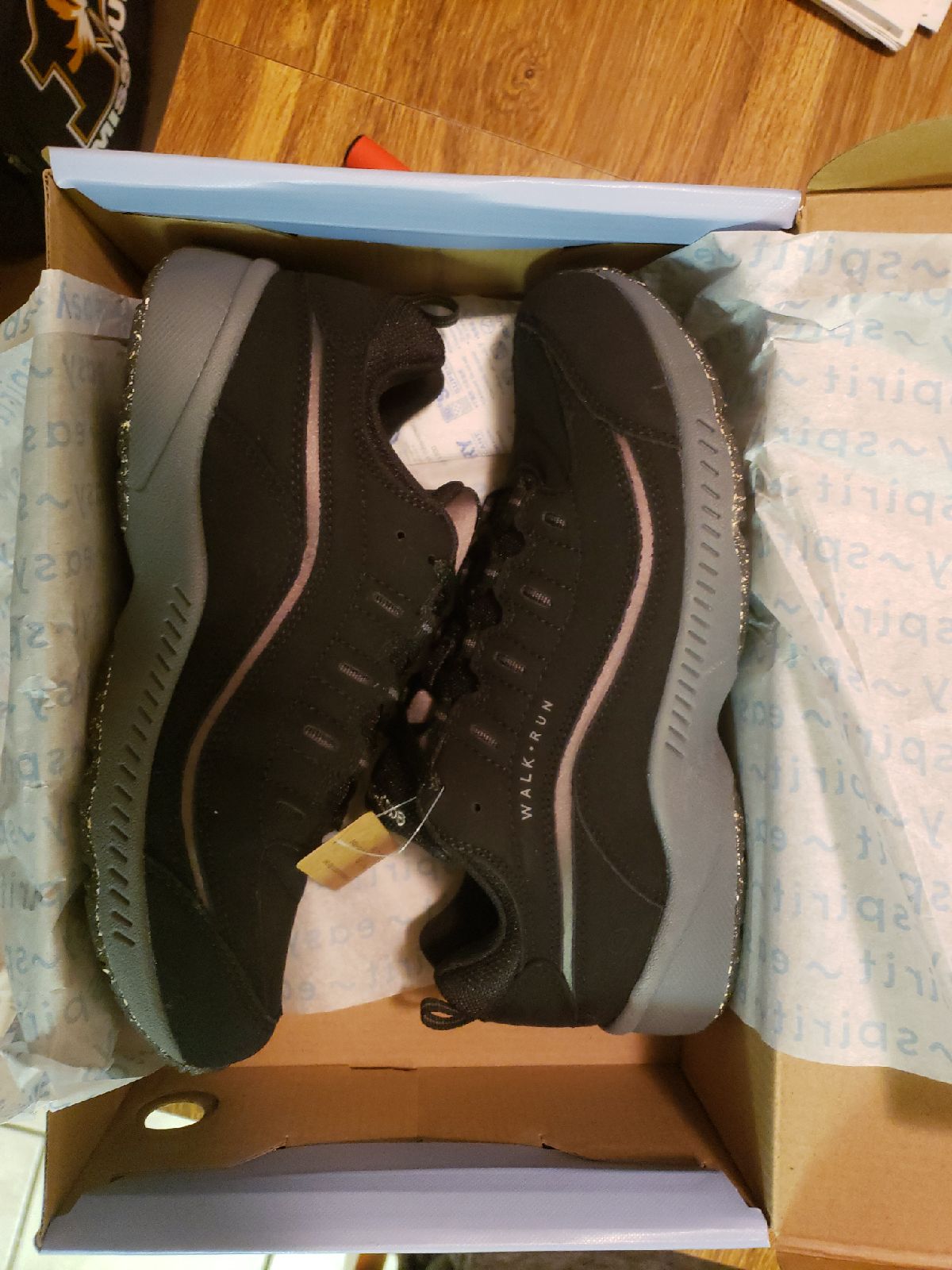Work shoes