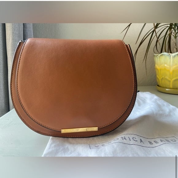 CUYANA Mini Saddle bag in CARAMEL Miele