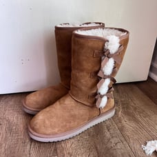 Kookaburra By UGG Victoria Tall Women Winter Boots Size 11 Chestnut Suede Bow