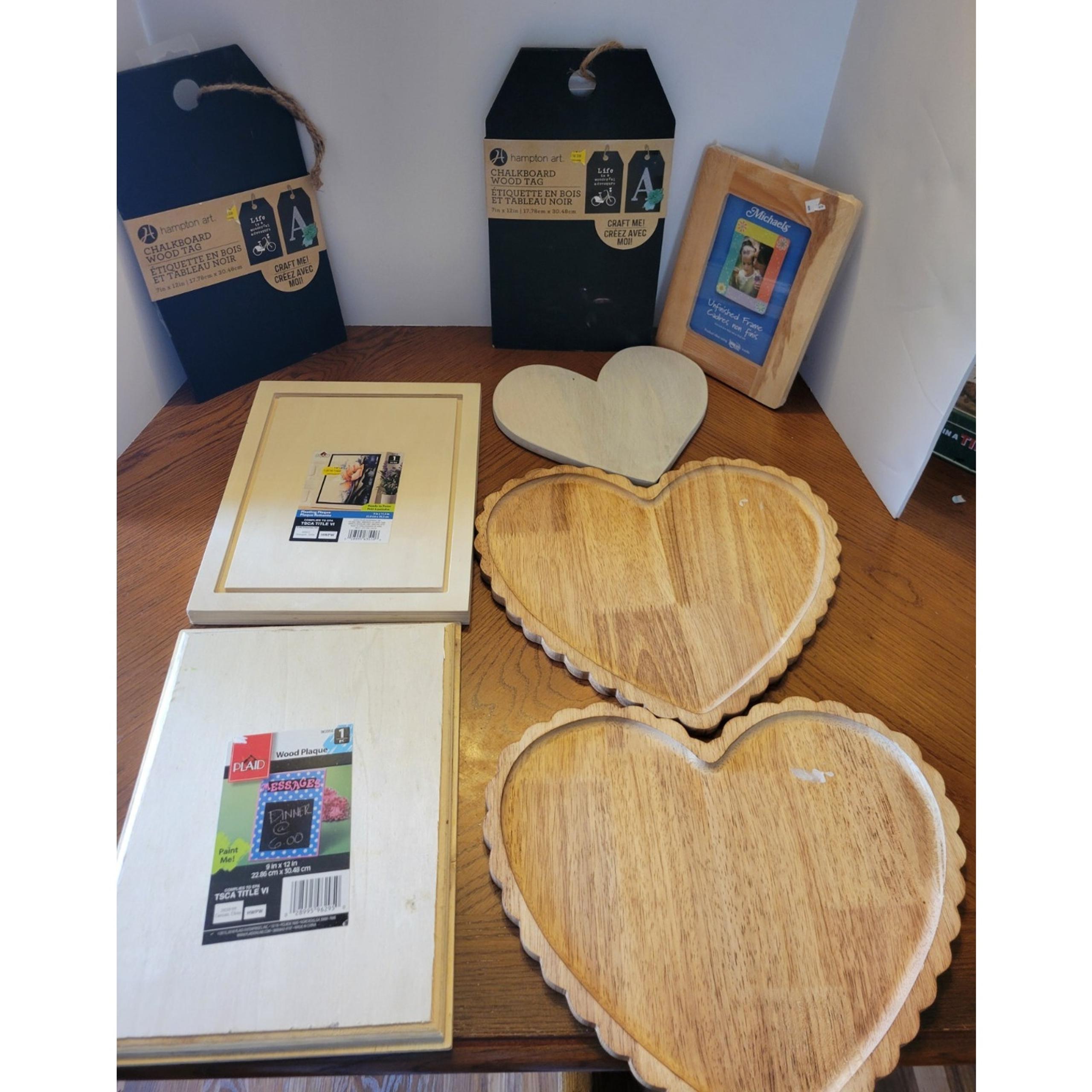 Lot Of Wood Crafts Hearts Trivet, Wood Plaque, Chalkboard Wood Tag, Photo Frame