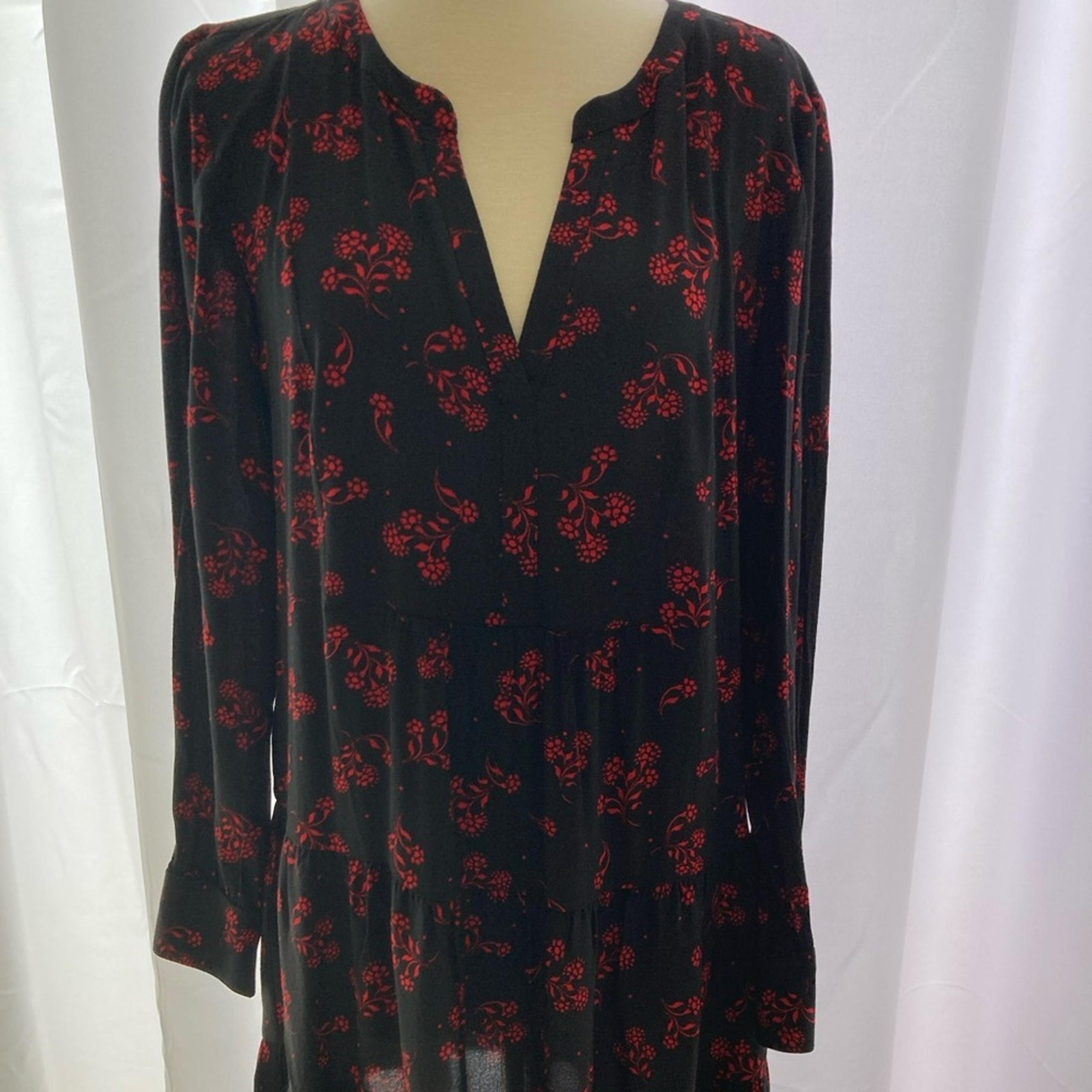 Loft Black/Red Long Sleeve Tiered Dress Size S
