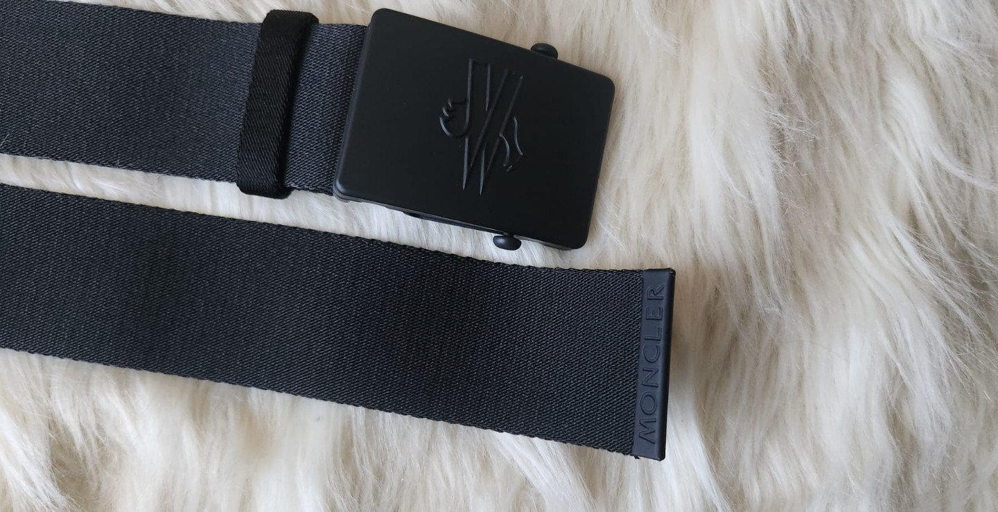Mens belts color black like new