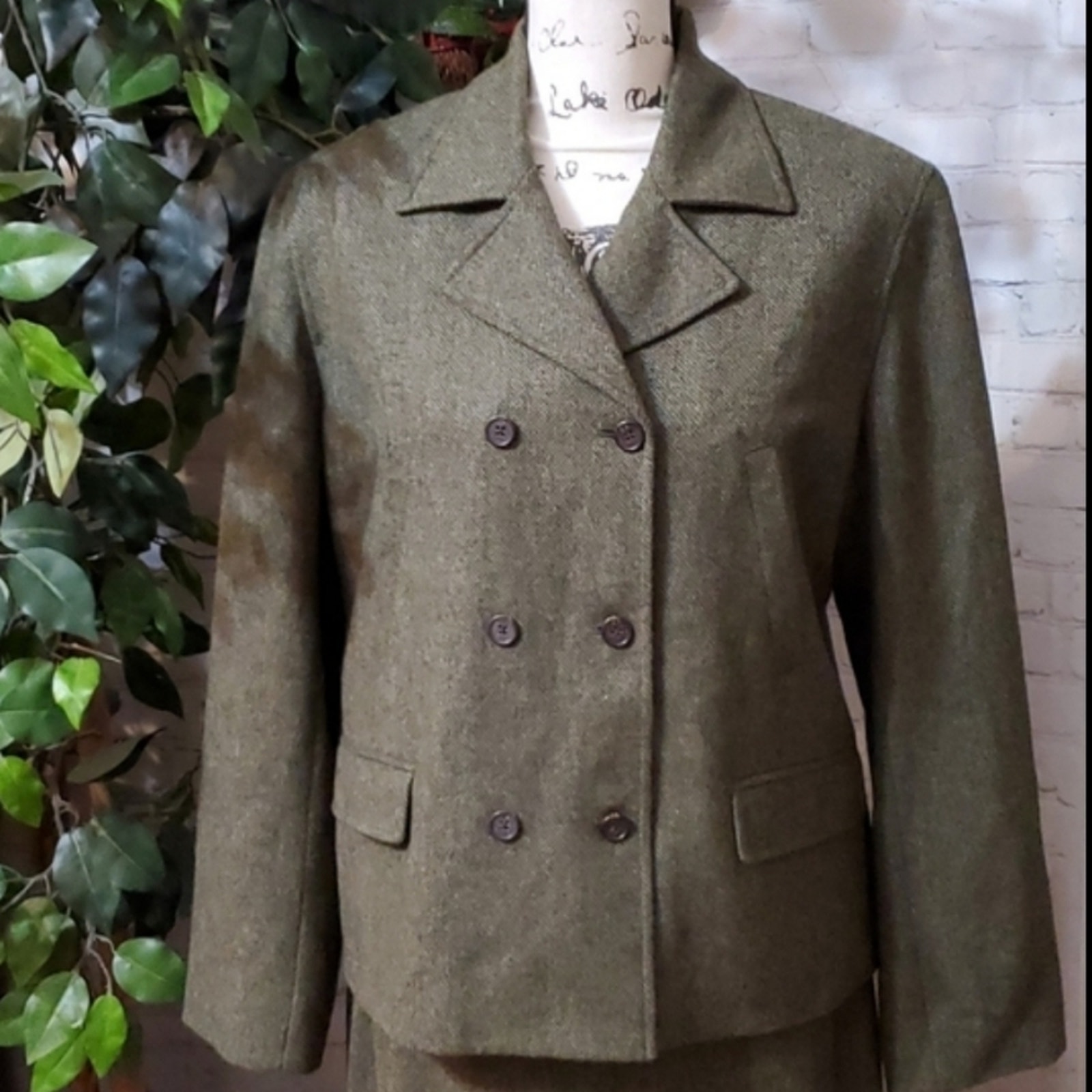 NWT 2 piece Lauren Ralph Lauren Olive Woolmark Skirt Suit 10