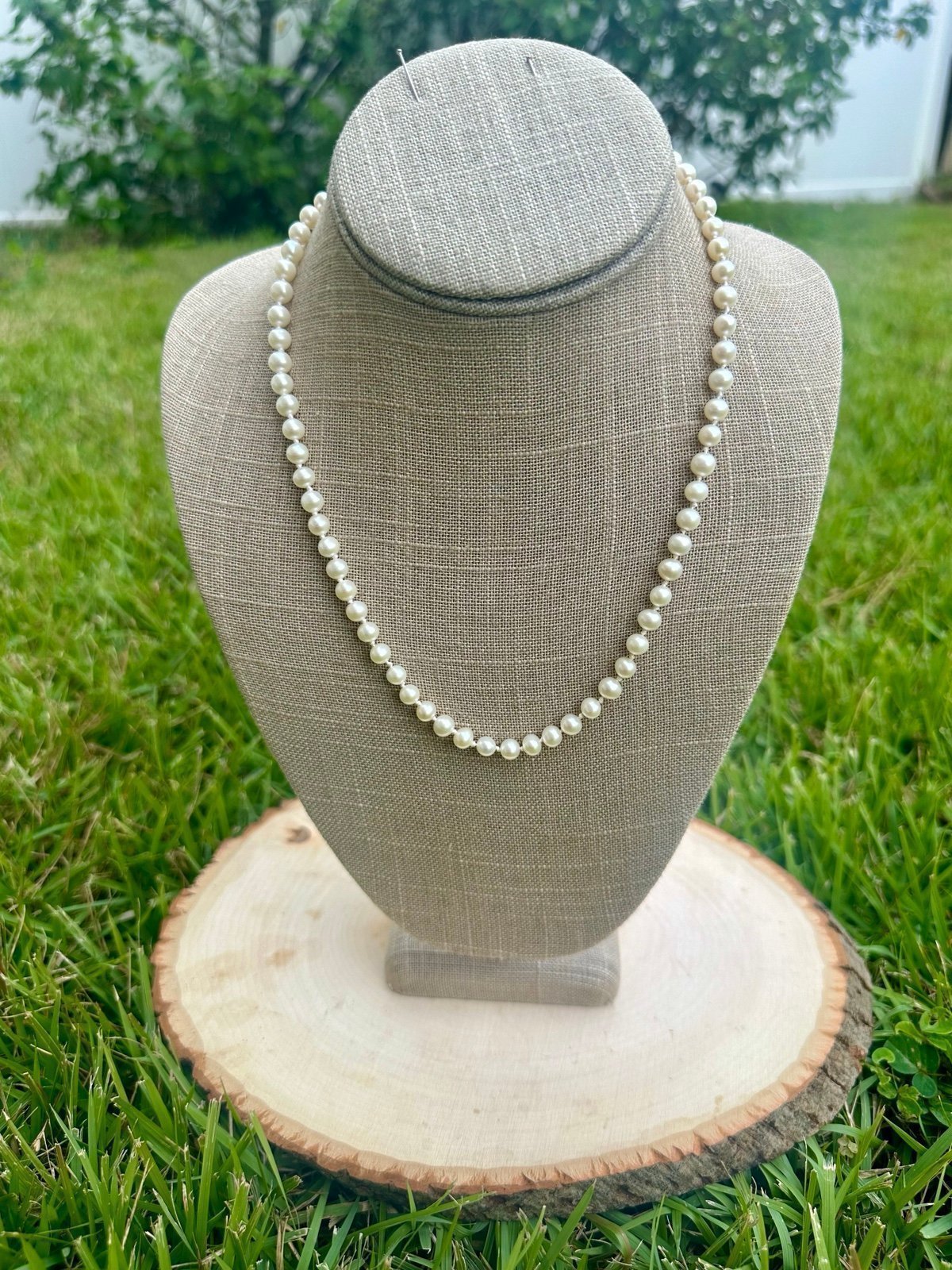 14K Yellow Gold Clasp and Natural Freshwater Pearl Bead Necklace