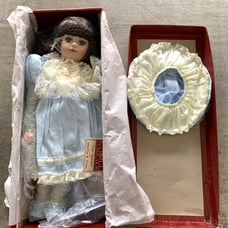NEW VTG Porcelain Doll Taiwan Kids Toys
