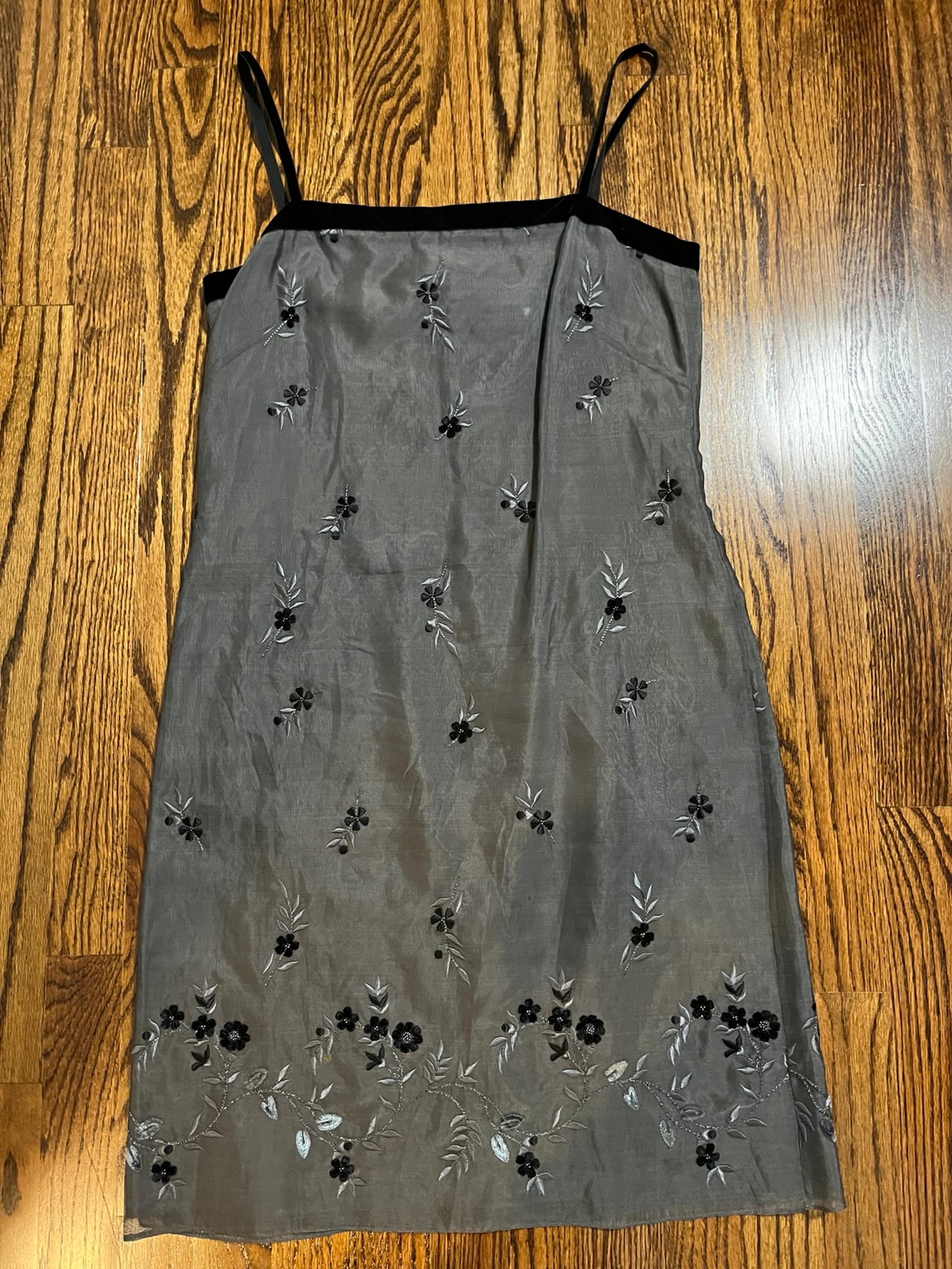 Ann Taylor Silk Embroidered Dress Size 6