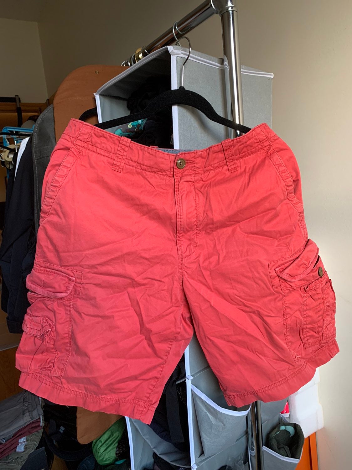 J Crew Men's Broken-in Cargo Shorts W32