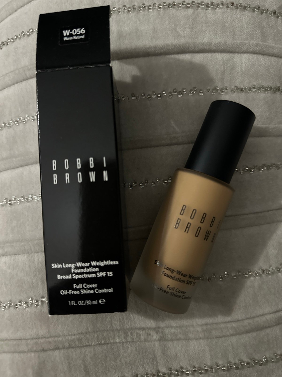 Bobbi Brown Skin Long-Wear Weightless Foundation SPF 15-W-056 Warm Natural