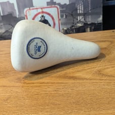 Retro Haro BMX Seat Integrated Post Cut White Nice Condition Slim Line 9x5 2000s