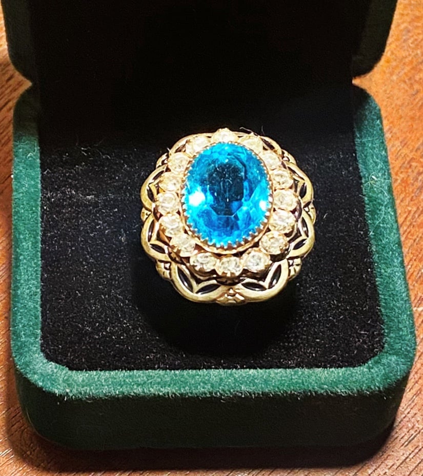 Stunning Swiss topaz cocktail ring size 8