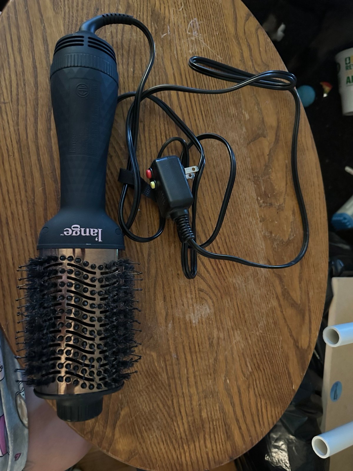 Lange blow dryer brush