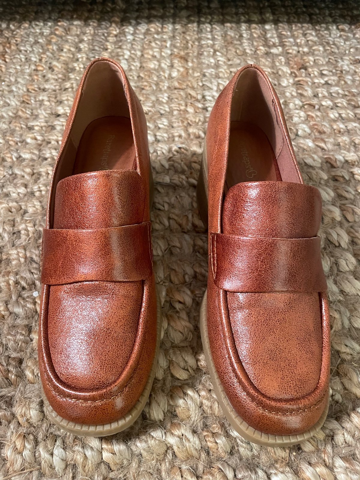 New and Never Worn Baretraps Penny Loafer