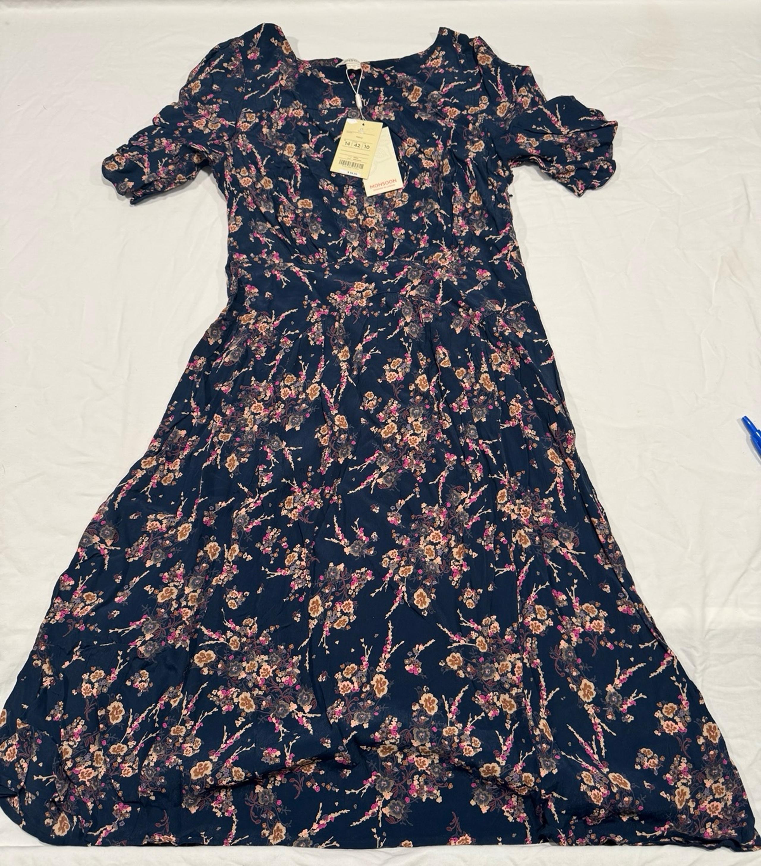 Women’s Dress-NWT