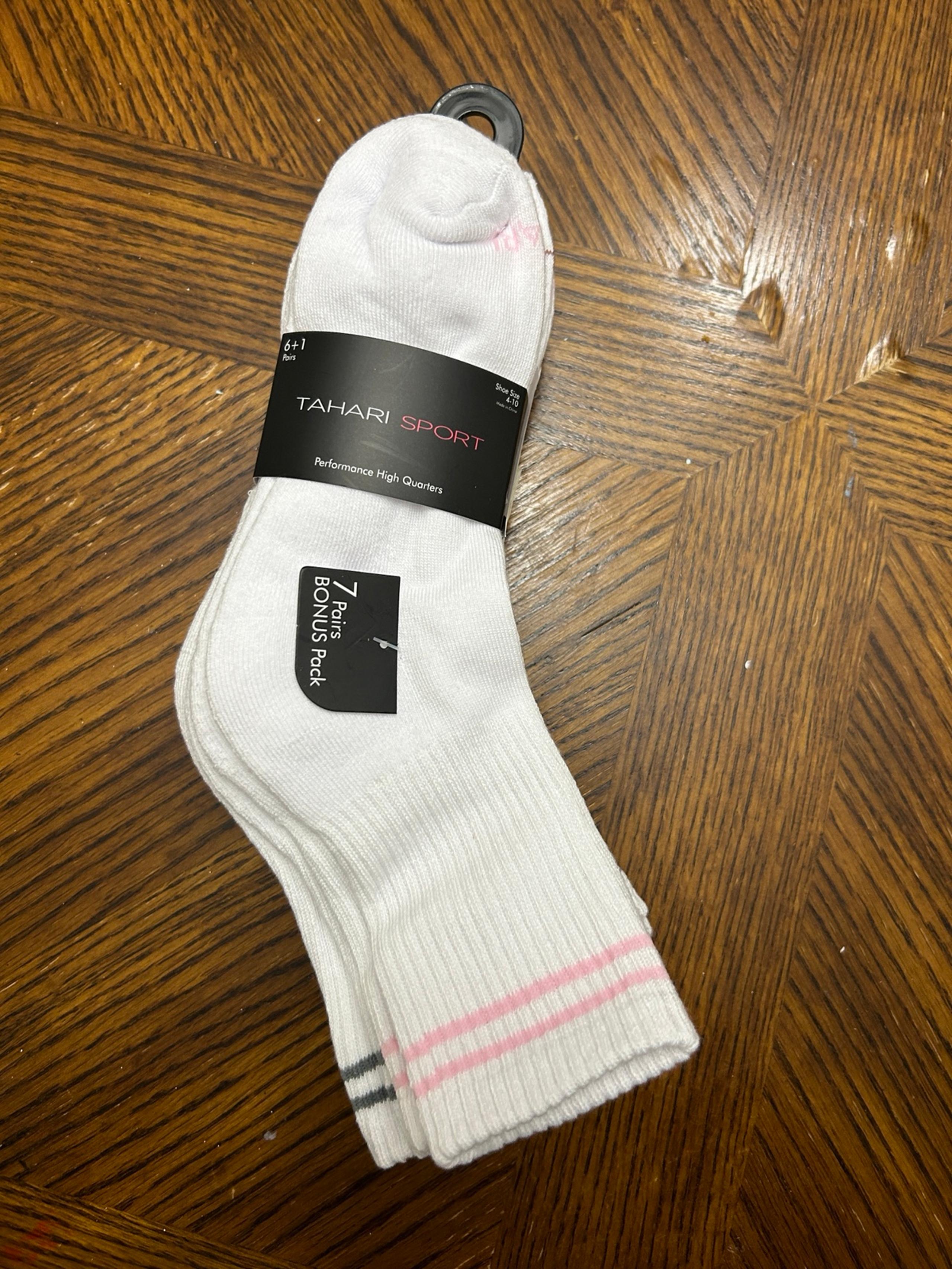 NWT Tahari sport women performance high quarter  socks 7 pairs