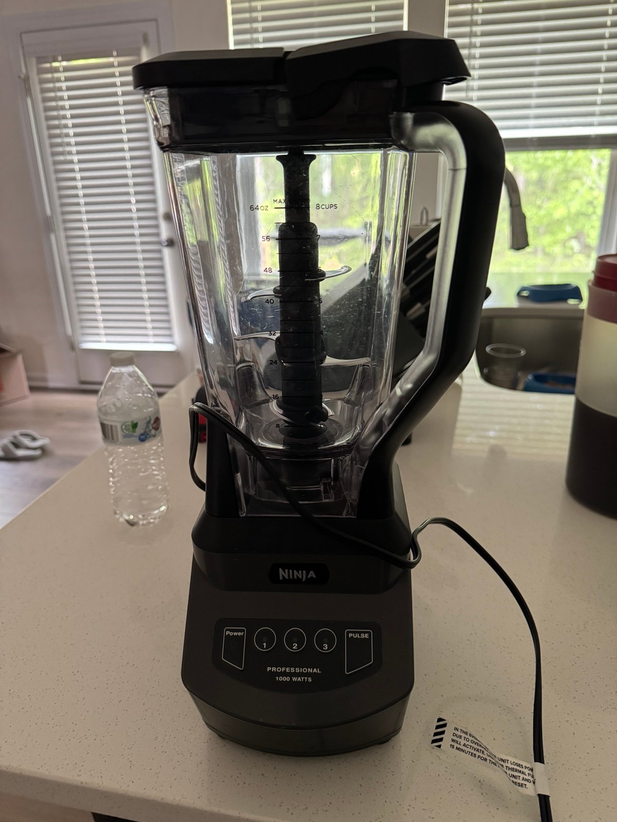 Ninja Professional Blender with 1000-Watt Motor Black - NJ601AMZ