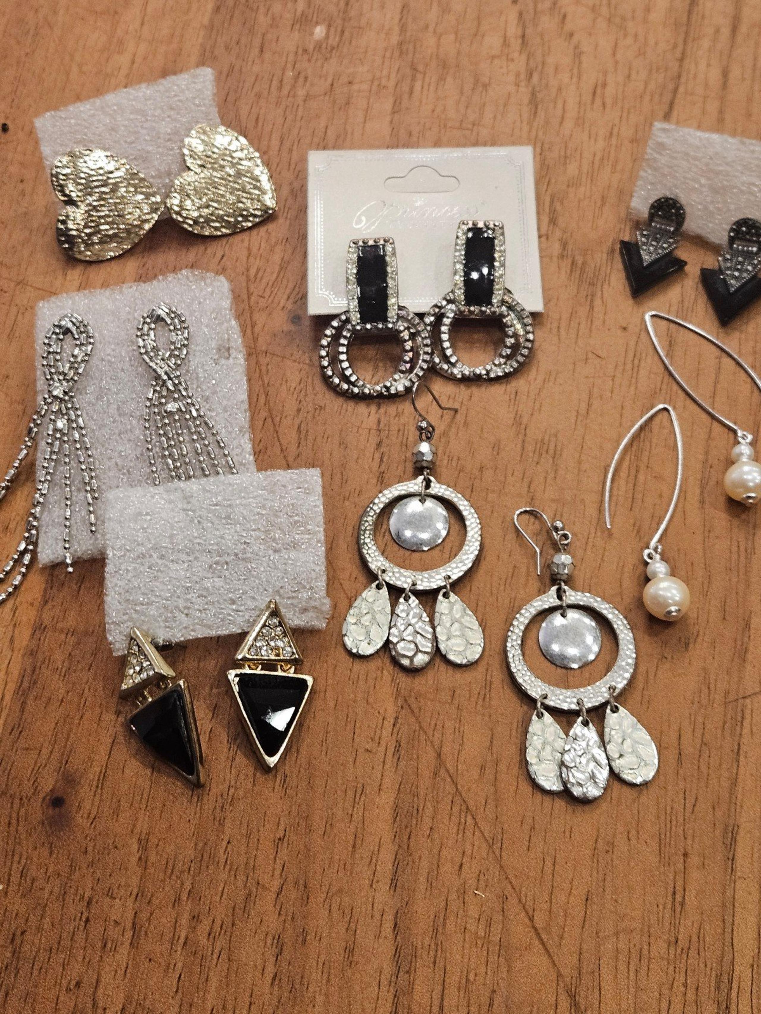 Lot of earrings mostly silver tone and black mostly new