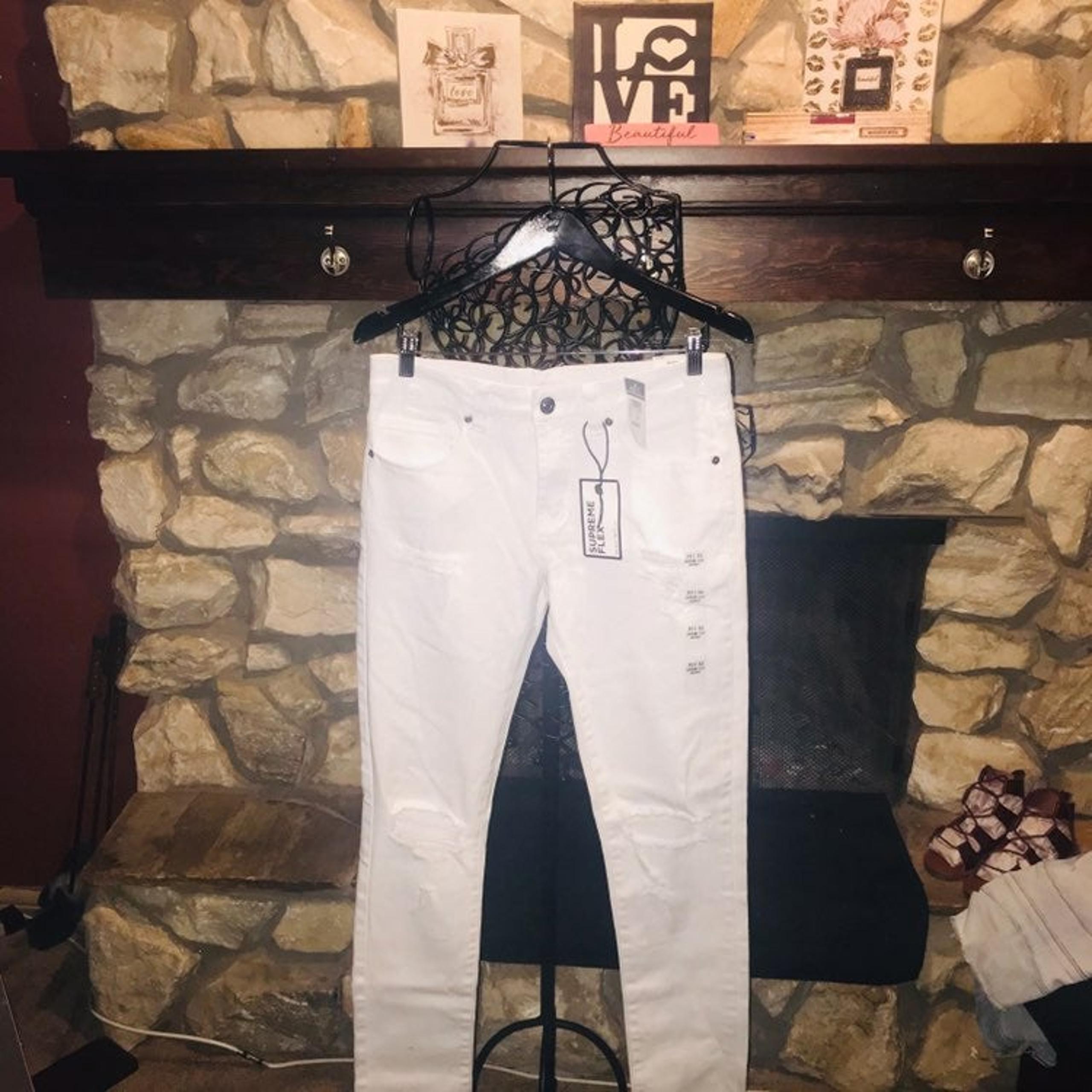 Mens skinny jeans by Rue 21 size 30/32 N