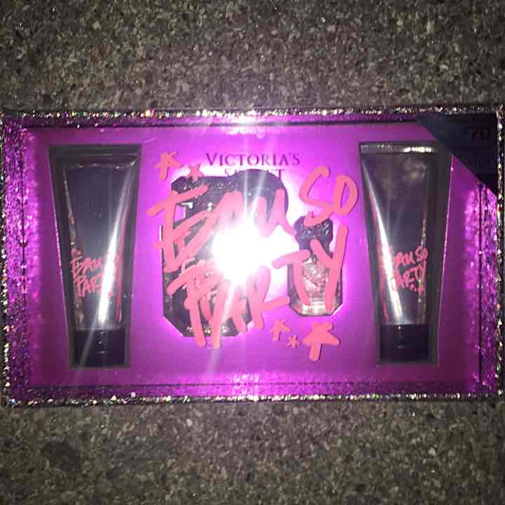 Victoria's Secret Eau So Party Gift Set