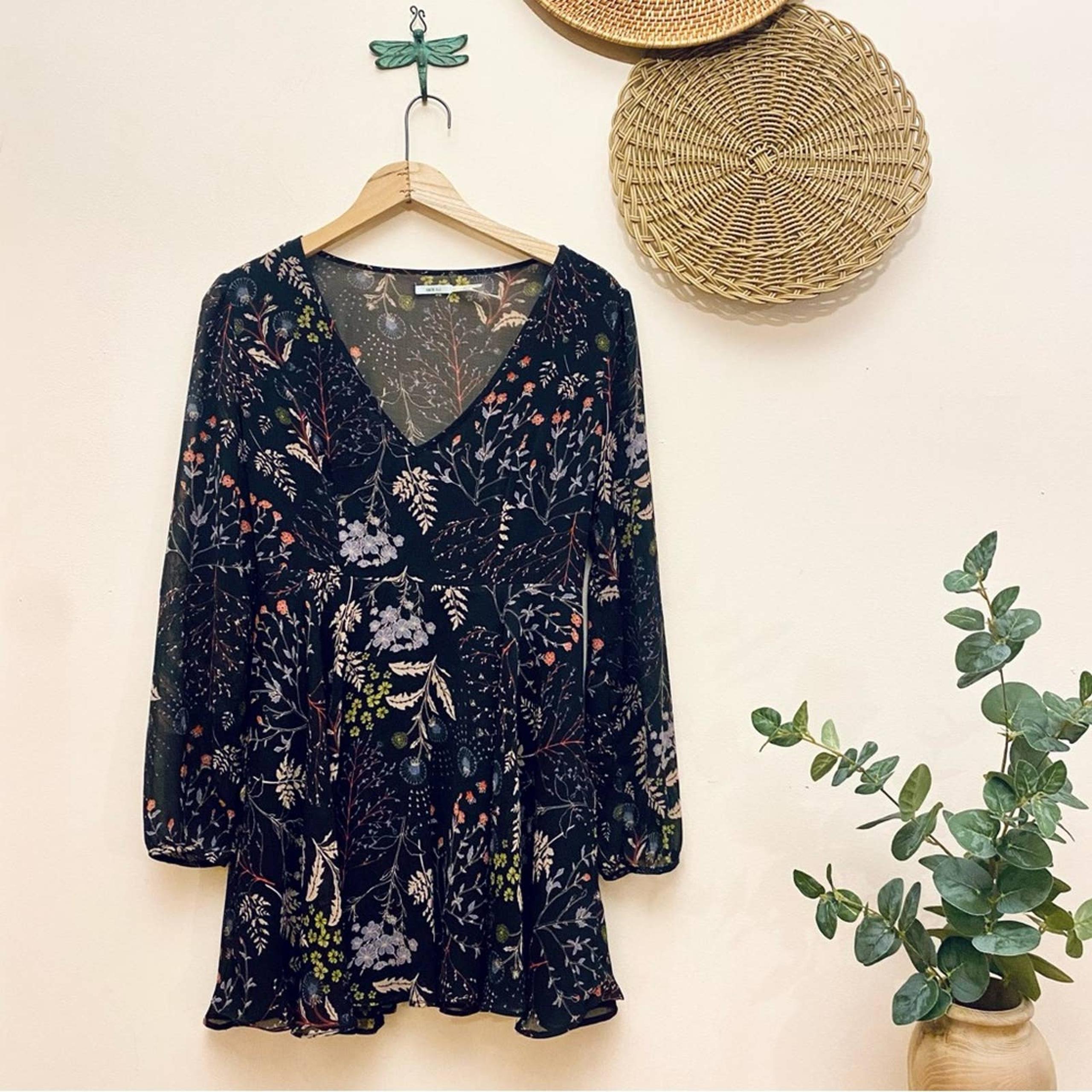 Urban Outfitters Kimchi Blue Long Sleeve Boho Floral Dress