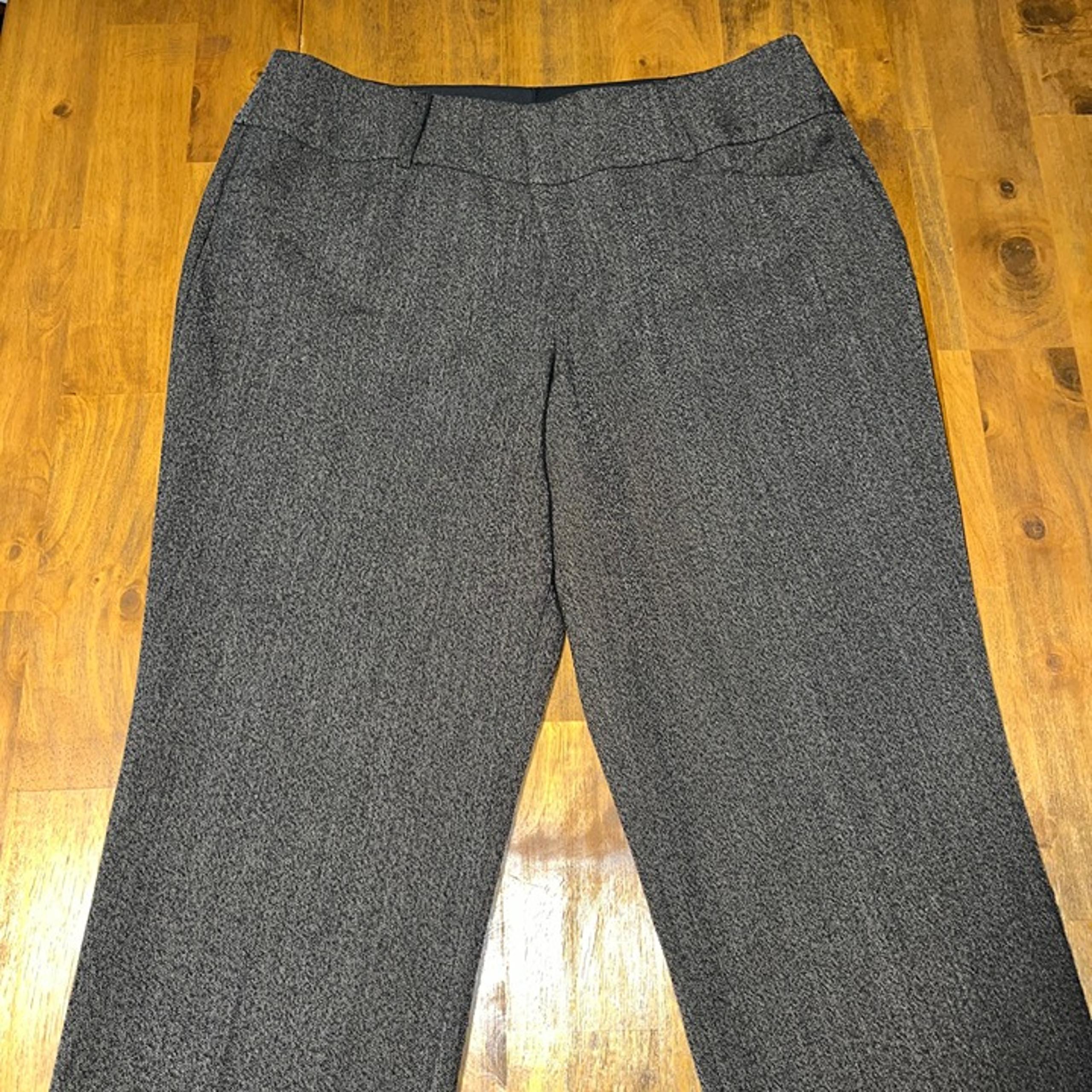 Nine West women's Bootcut dress pants brown size 16