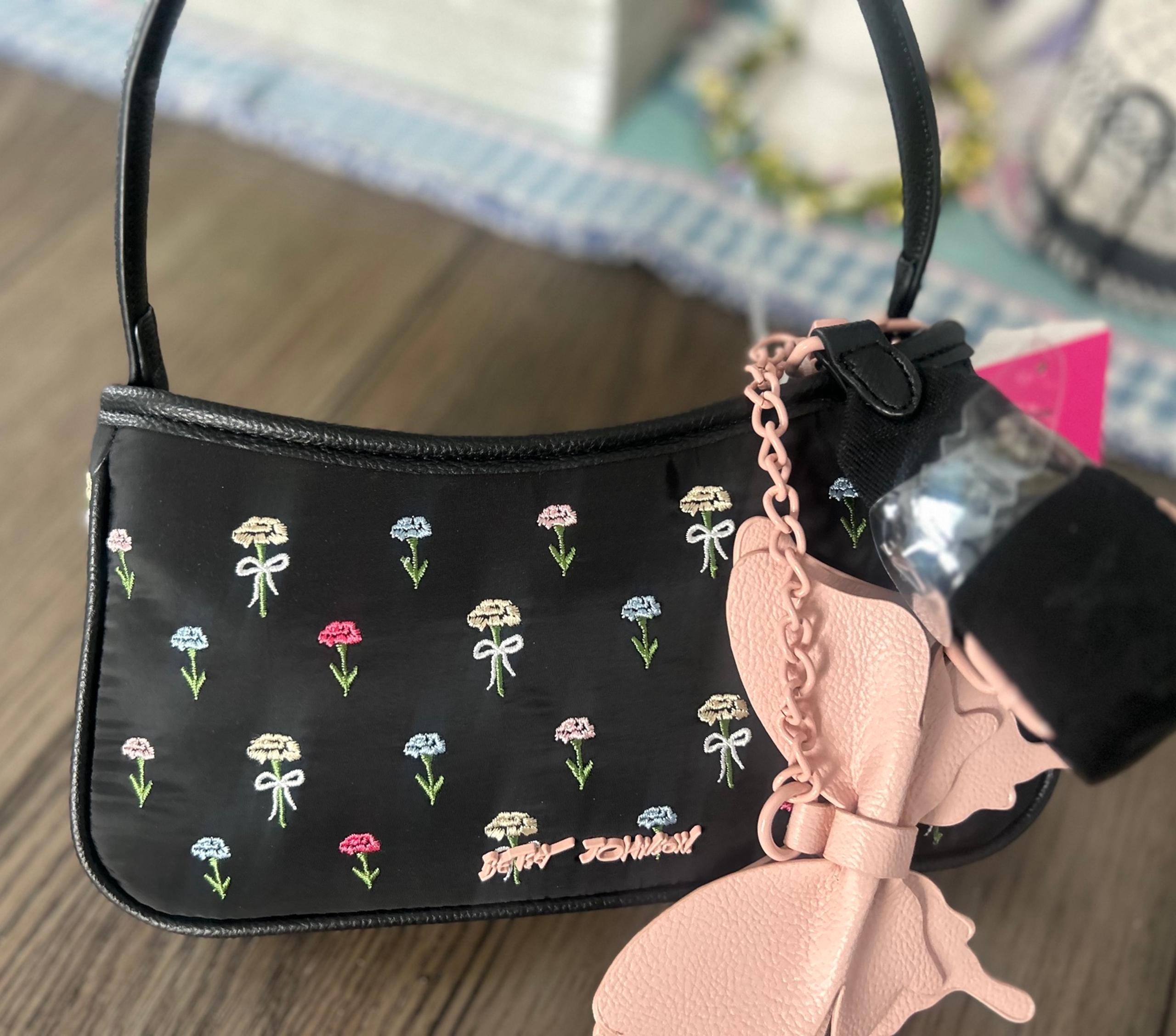 Betsey Johnson NWT Floral Shoulder/ Crossbody Bag