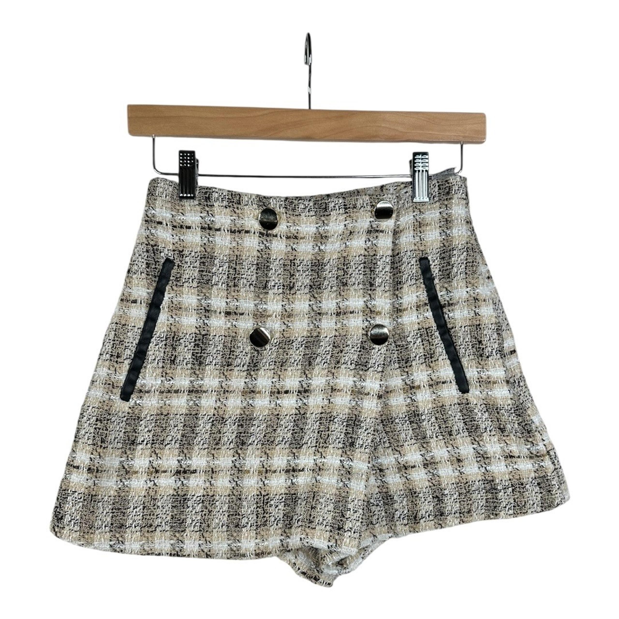 Zara Plaid Button Detail Skorts size Xs Beige/Black