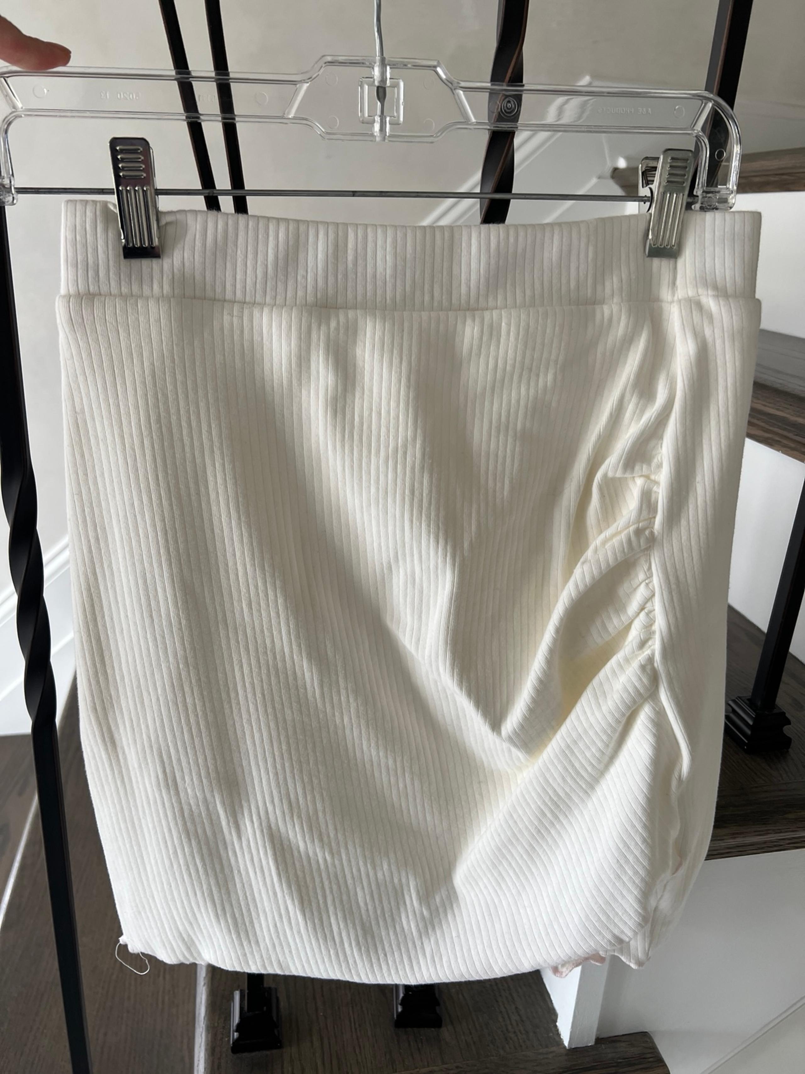 NEW WITH TAGS Lovers and Friends Mini Skirt