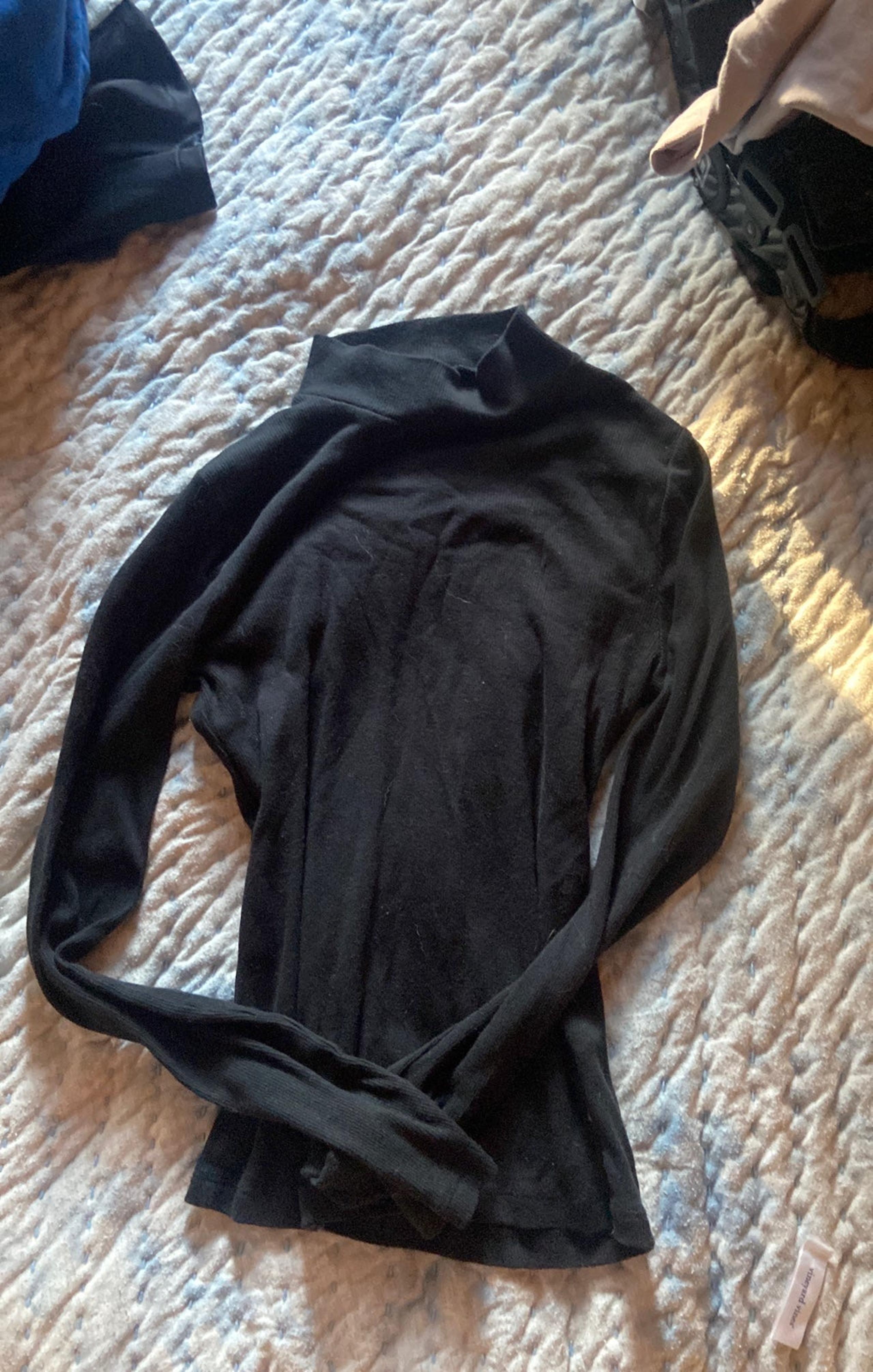 hollister black mockneck - Hollister Co.