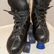 Chicago roller skates Size 4
