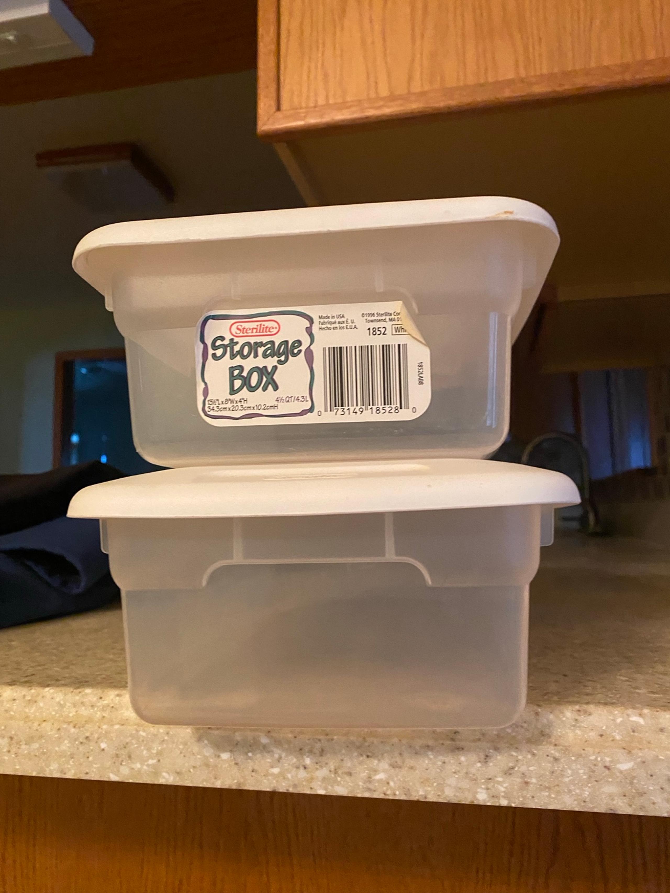 4.5 Quart Containers - Sterilite