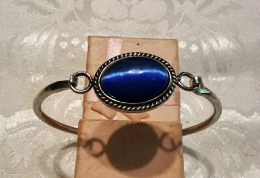 Genuine blue Chrysoberyl Cat's eye Cabochon bangle bracelet