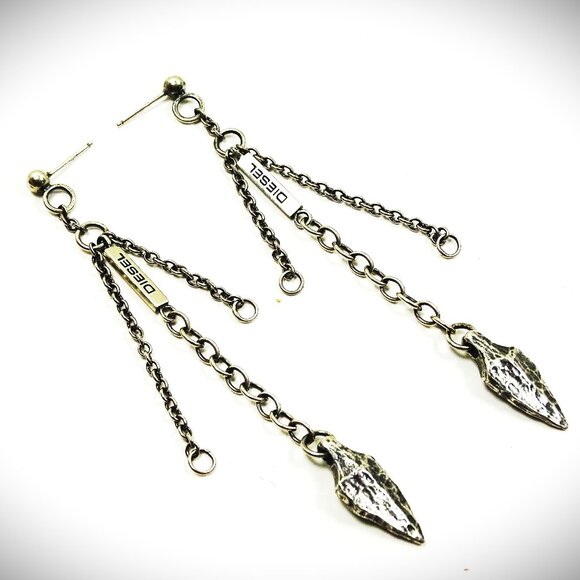 DIESEL NWOT Vintage Silver Tone Arrowhead & Chain Dangle Hoop Earrings