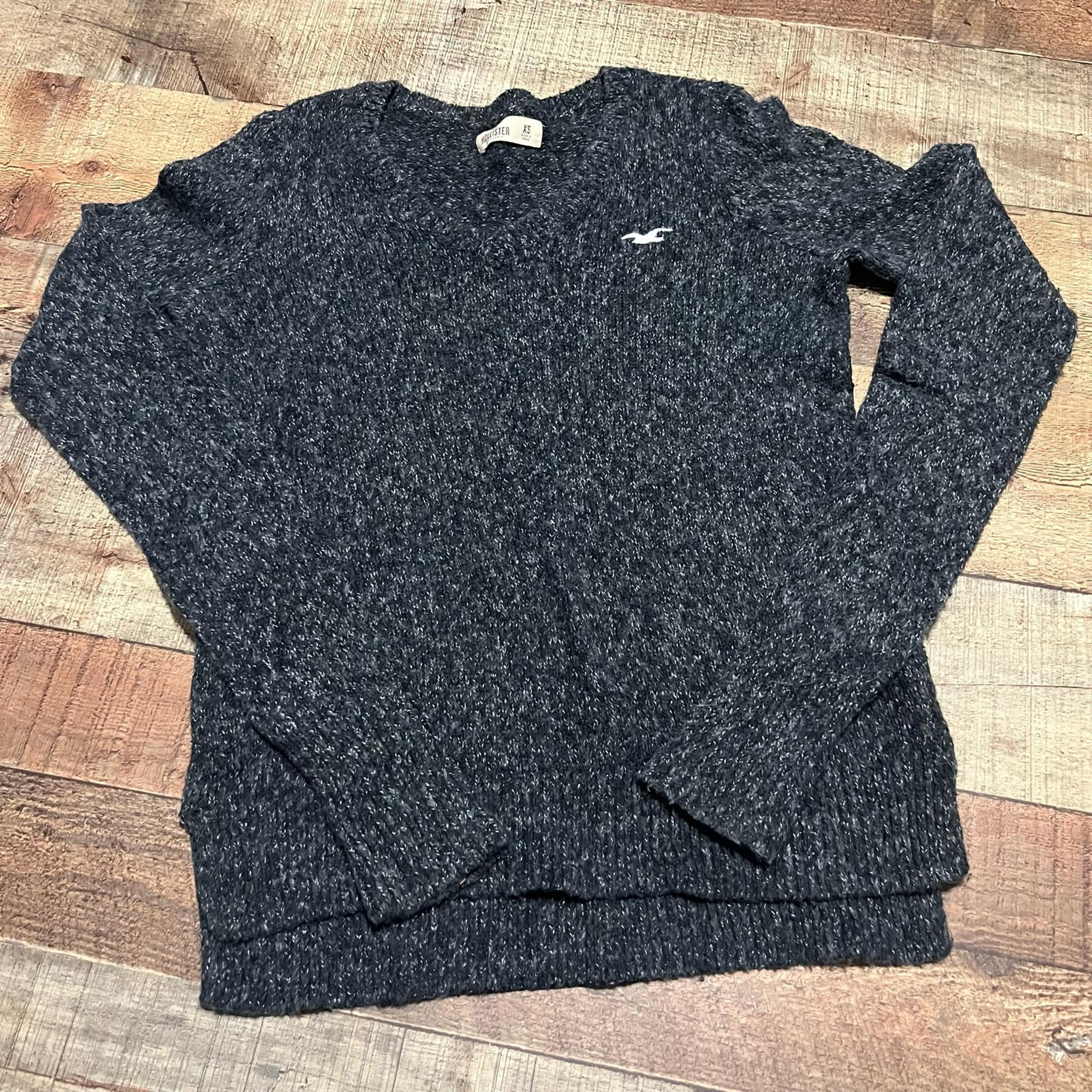 Hollister | Women's Navy Gray Speckle V-Neck Logo Sweater Sz XS