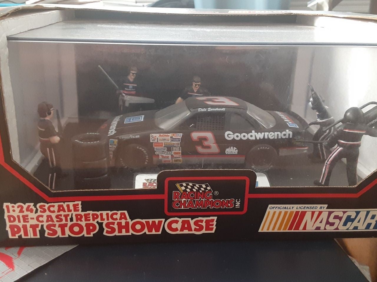 dale earnhart pit stop showcase