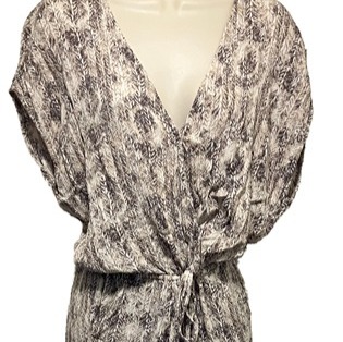 Dress Forum Sleeveless Jumpsuit Size: Small