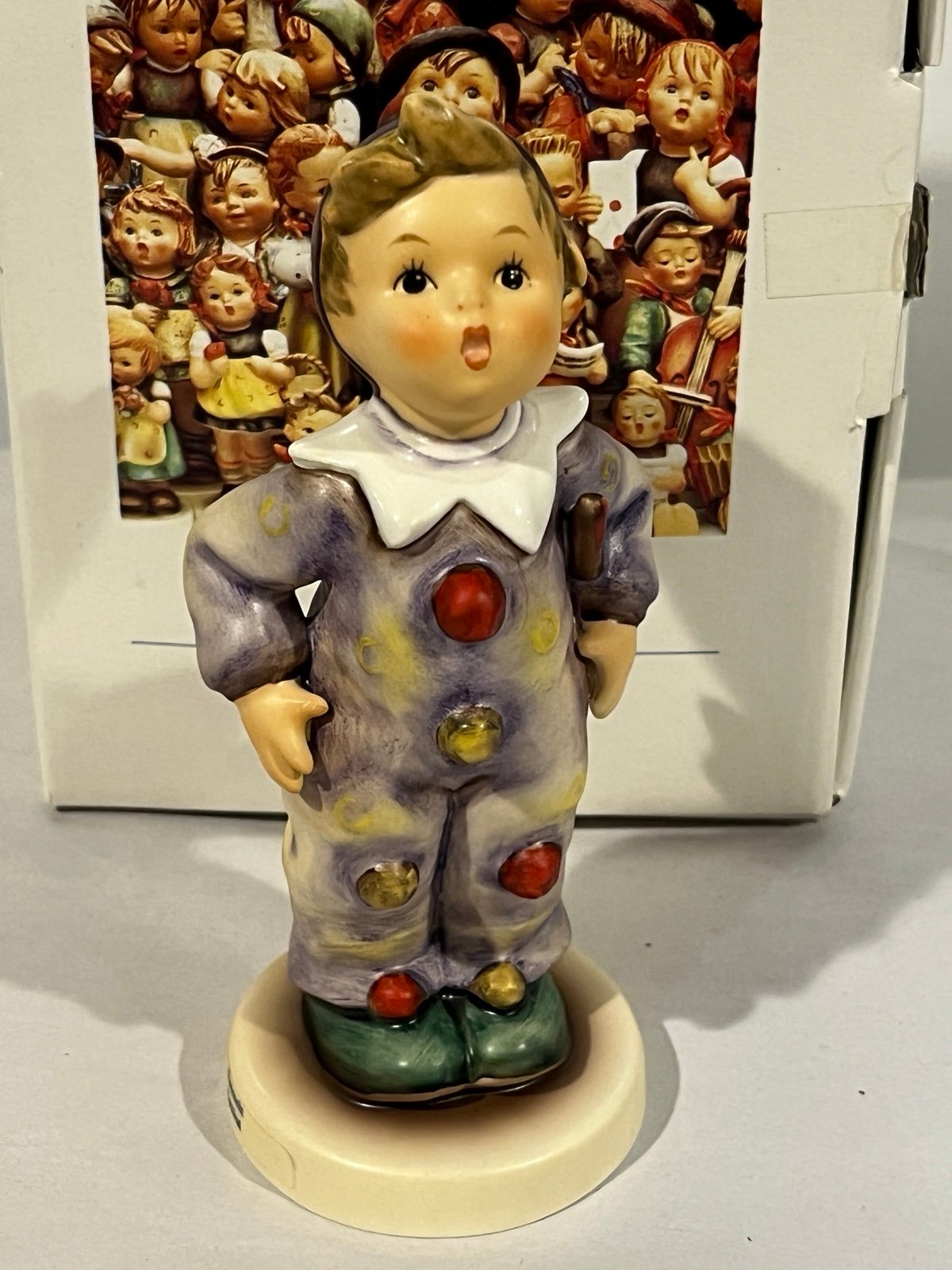 MINT Vintage Goebel M.I. Hummel CARNIVAL Boy Clown Porcelain Figurine 328