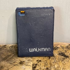 Vintage SONY WALKMAN FM Radio SRF-40W. Blue w/ Leather Case.
