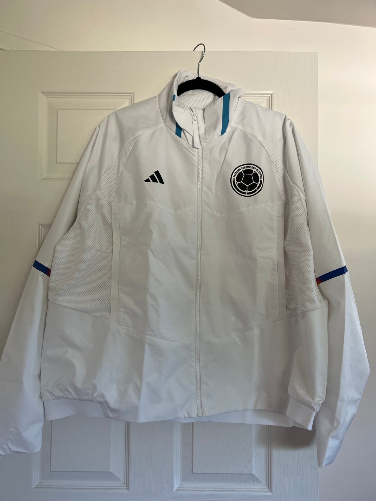 Adidas Men Colombia Team Size 2XL Game Day Anthem White Full Zip Jacket IC1561