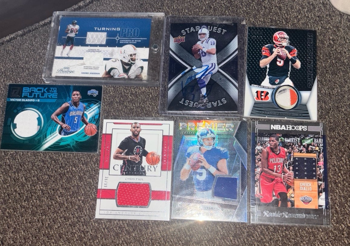 Lot of autographed cards