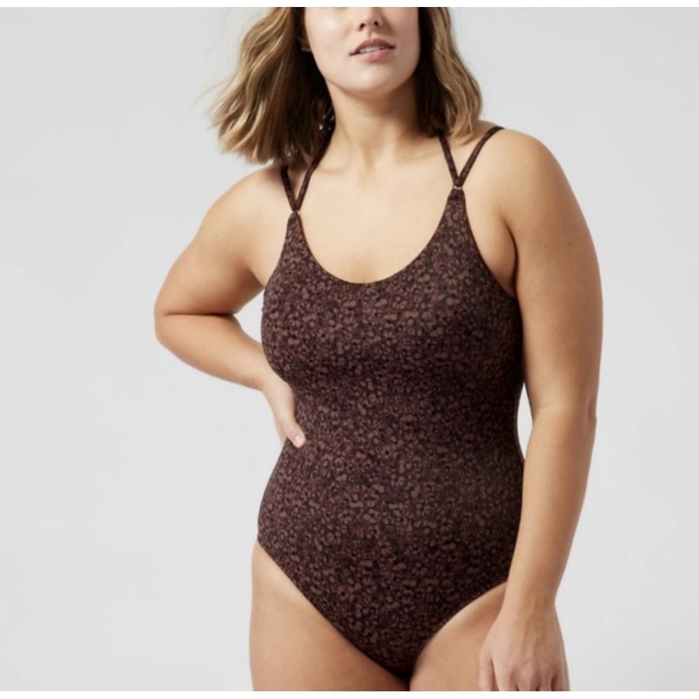 Athleta Keyhole One Piece Swimsuit NWT